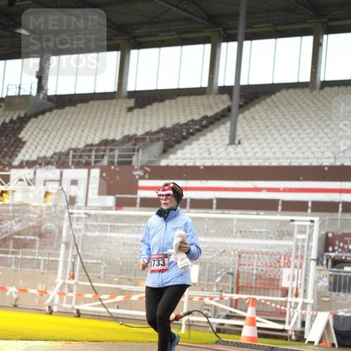 07.12.2025 - St. Pauli X-Mass-Run No. 15 Patografie http://msf.ph/oto/9379409 07.12.2025 10:13:01 Ziel 80, 1126, 1397, 1733, 2687, 2711, 2712, 3588, 3589, 4487 meine-sportfotos.de