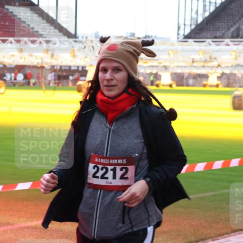 07.12.2025 - St. Pauli X-Mass-Run No. 15 Luisa Fischer http://msf.ph/oto/9379476 07.12.2025 10:35:02 Ziel 15, 2212, 137, 493, 578, 2212, 2639, 3389, 3390, 4276, 4277, 4309, 4310, 4316, 4317, 4336, 4337 meine-sportfotos.de