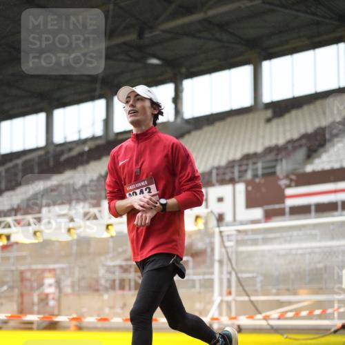 07.12.2025 - St. Pauli X-Mass-Run No. 15 Patografie http://msf.ph/oto/9379554 07.12.2025 10:14:06 Ziel 174, 3243, 4502, 4526 meine-sportfotos.de
