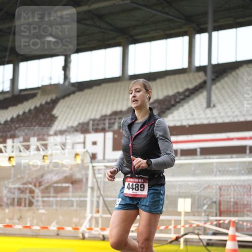 07.12.2025 - St. Pauli X-Mass-Run No. 15 Patografie http://msf.ph/oto/9379567 07.12.2025 10:14:12 Ziel 174, 352, 3243, 4489, 4502, 4526, 4545 meine-sportfotos.de