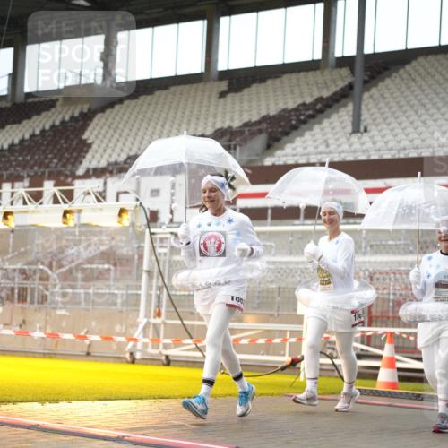 07.12.2025 - St. Pauli X-Mass-Run No. 15 Patografie http://msf.ph/oto/9379750 07.12.2025 10:14:47 Ziel 1363, 1867, 1869, 1873, 3481, 3565, 4001, 4004 meine-sportfotos.de