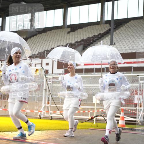 07.12.2025 - St. Pauli X-Mass-Run No. 15 Patografie http://msf.ph/oto/9379759 07.12.2025 10:14:48 Ziel 1363, 1867, 1869, 1873, 3481, 3565, 4001, 4004 meine-sportfotos.de