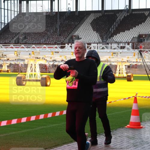 07.12.2025 - St. Pauli X-Mass-Run No. 15 Luisa Fischer http://msf.ph/oto/9379818 07.12.2025 10:36:36 Ziel 44, 350, 2489, 2948, 3089, 3476, 4034 meine-sportfotos.de