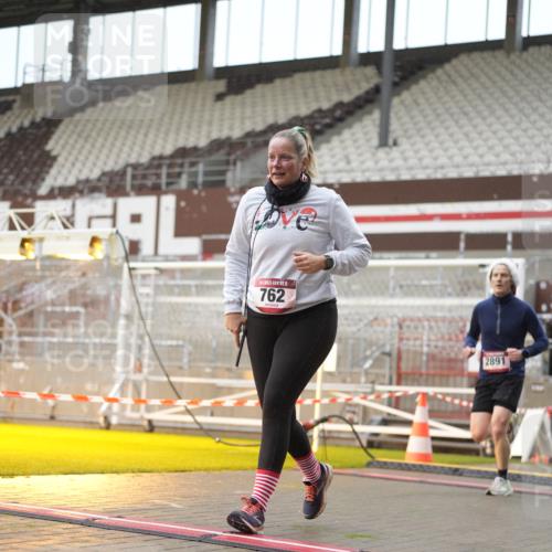 07.12.2025 - St. Pauli X-Mass-Run No. 15 Patografie http://msf.ph/oto/9379838 07.12.2025 10:14:54 Ziel 762, 1363, 1867, 1869, 1873, 2883, 2891, 3741, 4001, 4004 meine-sportfotos.de