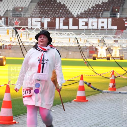 07.12.2025 - St. Pauli X-Mass-Run No. 15 Luisa Fischer http://msf.ph/oto/9379874 07.12.2025 10:36:50 Ziel 3476, 4599, 350, 511, 521, 717, 833, 2948, 3089, 3382, 3476, 4200, 4591, 4597, 4599 meine-sportfotos.de