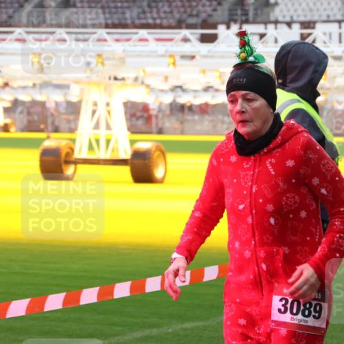07.12.2025 - St. Pauli X-Mass-Run No. 15 Luisa Fischer http://msf.ph/oto/9379920 07.12.2025 10:36:57 Ziel 0, 5, 3089, 37, 511, 521, 665, 717, 833, 2615, 2948, 3056, 3089, 3382, 4200, 4591, 4597, 4599, 4690, 4691, 4693 meine-sportfotos.de