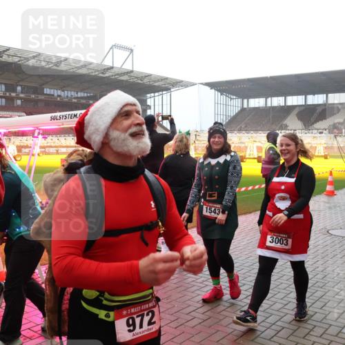 07.12.2025 - St. Pauli X-Mass-Run No. 15 Luisa Fischer http://msf.ph/oto/9379933 07.12.2025 10:08:14 Ziel 972, 1543, 30000, 3003, 1447, 1449, 256, 265, 272, 517, 657, 685, 716, 767, 1187, 1234, 1447, 1449, 1543, 1905, 2692, 3003, 3627, 3628, 4231, 4623, 4624, 4626, 4734, 4737, 4740 meine-sportfotos.de