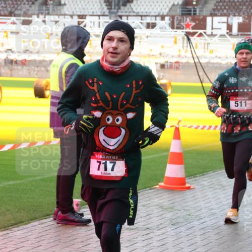 07.12.2025 - St. Pauli X-Mass-Run No. 15 Luisa Fischer http://msf.ph/oto/9379934 07.12.2025 10:37:00 Ziel 06, 15, 717, 511, 37, 511, 521, 665, 717, 833, 2615, 2948, 3056, 3089, 3263, 3382, 4200, 4591, 4597, 4599, 4690, 4691, 4693 meine-sportfotos.de