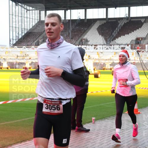 07.12.2025 - St. Pauli X-Mass-Run No. 15 Luisa Fischer http://msf.ph/oto/9379995 07.12.2025 10:37:12 Ziel 15, 3056, 37, 503, 511, 521, 665, 717, 833, 2349, 2351, 2615, 2948, 3056, 3089, 3090, 3263, 3382, 4200, 4591, 4597, 4599, 4690, 4691, 4693 meine-sportfotos.de