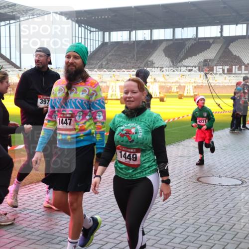07.12.2025 - St. Pauli X-Mass-Run No. 15 Luisa Fischer http://msf.ph/oto/9380077 07.12.2025 10:08:18 Ziel 15, 397, 5, 1447, 5, 1449, 4231, 217, 657, 716, 767, 1447, 1449, 1543, 1905, 2691, 2692, 3003, 3627, 3628, 4231, 4623, 4624, 4626, 4734, 4737, 4740 meine-sportfotos.de
