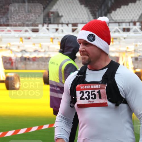 07.12.2025 - St. Pauli X-Mass-Run No. 15 Luisa Fischer http://msf.ph/oto/9380096 07.12.2025 10:38:01 Ziel 15, 2351, 3069, 3214, 4761, 4872 meine-sportfotos.de