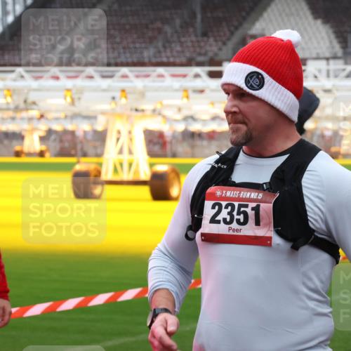 07.12.2025 - St. Pauli X-Mass-Run No. 15 Luisa Fischer http://msf.ph/oto/9380099 07.12.2025 10:38:02 Ziel 30, 15, 2351, 3069, 3214, 4761, 4872 meine-sportfotos.de