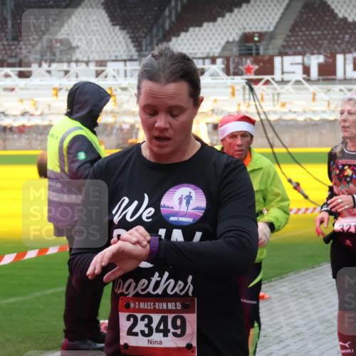 07.12.2025 - St. Pauli X-Mass-Run No. 15 Luisa Fischer http://msf.ph/oto/9380110 07.12.2025 10:38:04 Ziel 15, 2349, 3214, 2899, 3069, 3214, 4761, 4872 meine-sportfotos.de