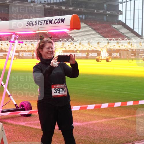 07.12.2025 - St. Pauli X-Mass-Run No. 15 Luisa Fischer http://msf.ph/oto/9380123 07.12.2025 10:08:29 Ziel 15, 3970, 1447, 1449, 1905, 2691, 2692, 2746, 3627, 3628, 4231, 4623, 4624, 4626, 4734, 4737, 4740 meine-sportfotos.de