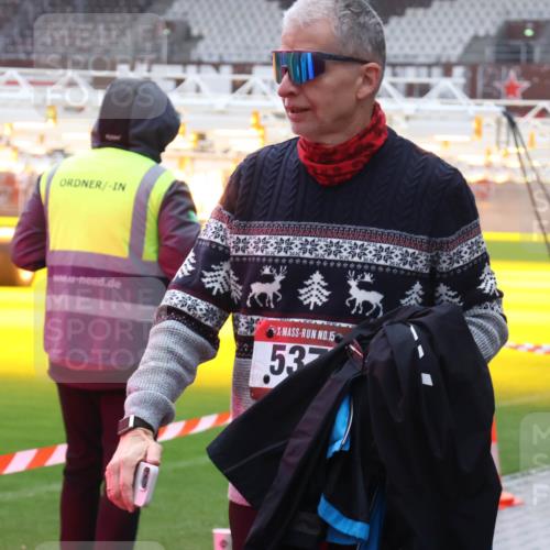07.12.2025 - St. Pauli X-Mass-Run No. 15 Luisa Fischer http://msf.ph/oto/9380141 07.12.2025 11:12:25 Ziel 15, 53, 76, 79, 388, 408, 416, 437, 597, 605, 679, 689, 690, 694, 695, 819, 836, 888, 1186, 1246, 1278, 1321, 1589, 1711, 1714, 1767 meine-sportfotos.de