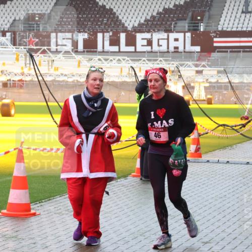 07.12.2025 - St. Pauli X-Mass-Run No. 15 Luisa Fischer http://msf.ph/oto/9380250 07.12.2025 11:13:01 Ziel 46, 5, 489, 114, 46, 76, 79, 218, 489, 494, 597, 605, 663, 671, 682, 718, 836, 839, 888, 1142, 1246, 1261, 1420, 1422, 1423, 1609, 1610, 2858, 3167, 4794, 4795, 4796, 4802, 4804 meine-sportfotos.de