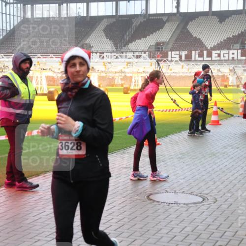 07.12.2025 - St. Pauli X-Mass-Run No. 15 Luisa Fischer http://msf.ph/oto/9380263 07.12.2025 10:08:35 Ziel 3628, 2692, 1905, 2650, 2691, 2692, 2746, 3627, 3628, 4231, 4623, 4624, 4626, 4734, 4737, 4740 meine-sportfotos.de