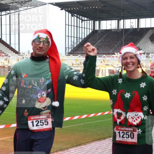 07.12.2025 - St. Pauli X-Mass-Run No. 15 Luisa Fischer http://msf.ph/oto/9380264 07.12.2025 10:39:26 Ziel 1255, 1250, 1250, 1255, 1417, 2078, 2085, 2827, 2828, 2943, 3058, 3061 meine-sportfotos.de