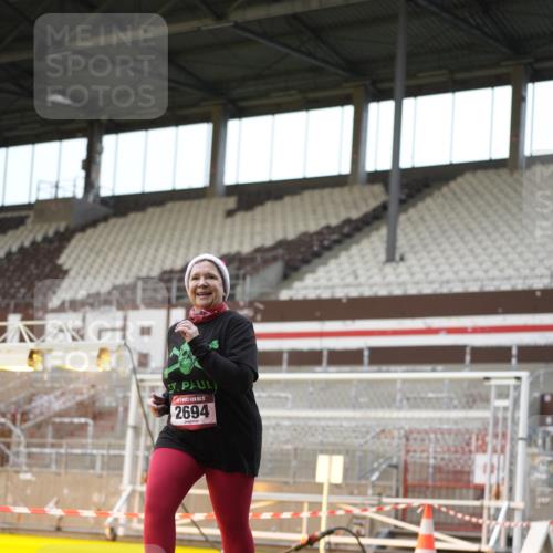 07.12.2025 - St. Pauli X-Mass-Run No. 15 Patografie http://msf.ph/oto/9380342 07.12.2025 10:16:54 Ziel 1620, 1762, 1989, 1997, 2694, 3633, 4356, 4359, 4769 meine-sportfotos.de