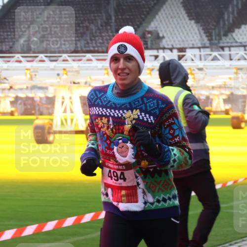 07.12.2025 - St. Pauli X-Mass-Run No. 15 Luisa Fischer http://msf.ph/oto/9380370 07.12.2025 11:13:15 Ziel 5, 494, 46, 218, 489, 494, 663, 671, 681, 682, 683, 684, 718, 919, 1142, 1175, 1178, 1261, 1420, 1422, 1423, 1609, 1610, 1703, 2858, 3167, 4794, 4795, 4796, 4802, 4804 meine-sportfotos.de