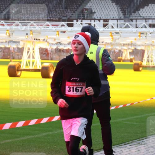 07.12.2025 - St. Pauli X-Mass-Run No. 15 Luisa Fischer http://msf.ph/oto/9380380 07.12.2025 11:13:31 Ziel 15, 3167, 17, 22, 47, 494, 681, 683, 684, 919, 1022, 1175, 1178, 1338, 1341, 1420, 1422, 1645, 1646, 1647, 1664, 1703, 2125, 3167, 4794, 4795, 4796, 4802, 4804 meine-sportfotos.de