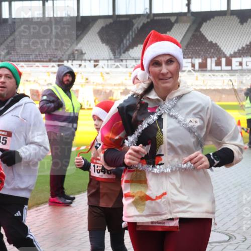 07.12.2025 - St. Pauli X-Mass-Run No. 15 Luisa Fischer http://msf.ph/oto/9380459 07.12.2025 11:13:50 Ziel 15, 47, 5, 645, 1540, 17, 22, 47, 585, 681, 683, 684, 919, 1022, 1111, 1114, 1175, 1178, 1338, 1341, 1645, 1646, 1647, 1664, 1703, 2125, 2773 meine-sportfotos.de