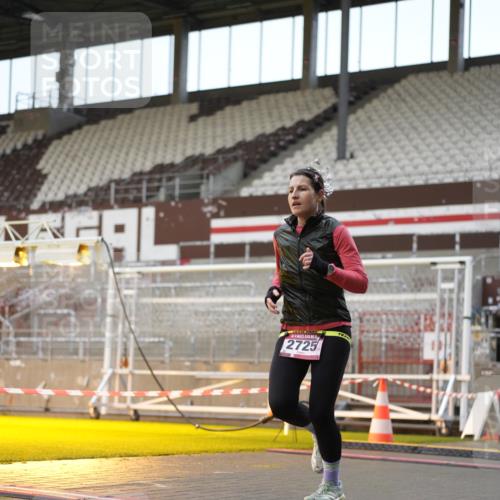 07.12.2025 - St. Pauli X-Mass-Run No. 15 Patografie http://msf.ph/oto/9380521 07.12.2025 10:17:23 Ziel 257, 268, 2688, 2725, 2952, 4114, 4339, 4764 meine-sportfotos.de