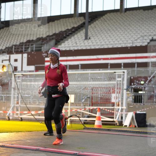07.12.2025 - St. Pauli X-Mass-Run No. 15 Patografie http://msf.ph/oto/9380592 07.12.2025 10:17:40 Ziel 1161, 1162, 1963, 2663, 2952, 3804, 4127, 4227 meine-sportfotos.de