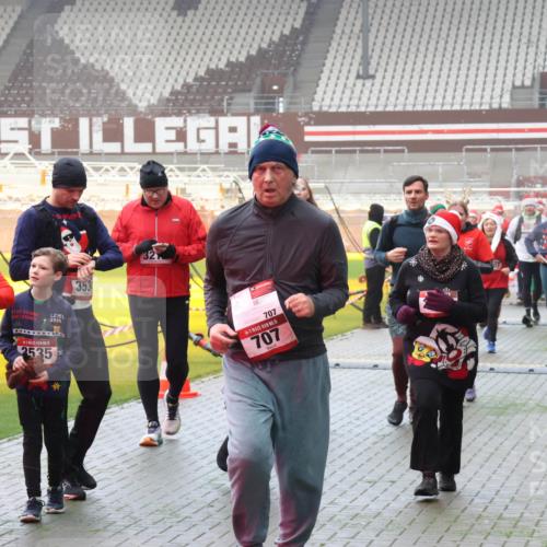 07.12.2025 - St. Pauli X-Mass-Run No. 15 Luisa Fischer http://msf.ph/oto/9380719 07.12.2025 10:09:13 Ziel 3537, 2025, 15, 2535, 353, 32, 707, 5, 707, 1031, 19, 390, 707, 786, 789, 947, 1002, 1031, 1176, 1461, 1465, 1570, 1575, 1576, 2126, 2247, 2248, 2521, 2650, 2746, 3212, 3300, 3332, 3335, 3484, 3495, 3671, 3759, 3891, 3904, 3907, 4066, 4067, 4068, 4205, 4232, 4234, 4451 meine-sportfotos.de