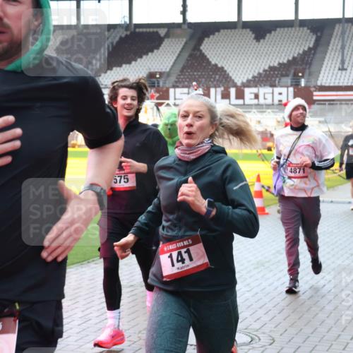 07.12.2025 - St. Pauli X-Mass-Run No. 15 Luisa Fischer http://msf.ph/oto/9380737 07.12.2025 10:41:58 Ziel 575, 5, 522, 15, 141, 4871, 141, 259, 279, 322, 449, 575, 1153, 1275, 2288, 2330, 2331, 2507, 2563, 3047, 3392, 3951, 4617 meine-sportfotos.de