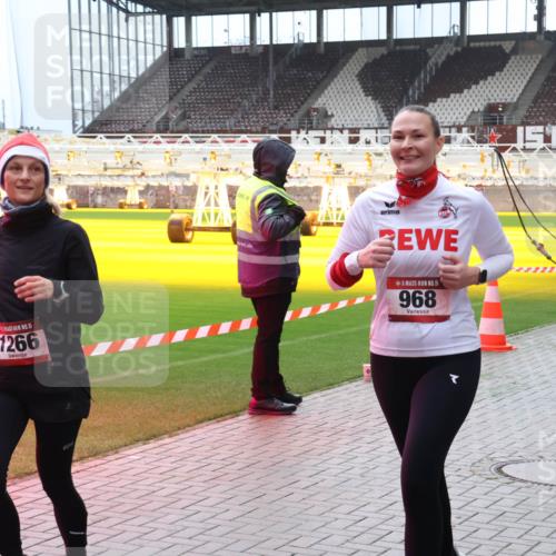 07.12.2025 - St. Pauli X-Mass-Run No. 15 Luisa Fischer http://msf.ph/oto/9380836 07.12.2025 10:42:40 Ziel 15, 1266, 15, 968, 116, 563, 968, 1266, 1272, 1358, 1434, 1438, 1674, 1675, 1676, 2012, 2013, 2157, 2261, 2621, 2622, 2722, 2829, 2831, 2931, 3042, 3399, 4045, 4046, 4441, 4622 meine-sportfotos.de