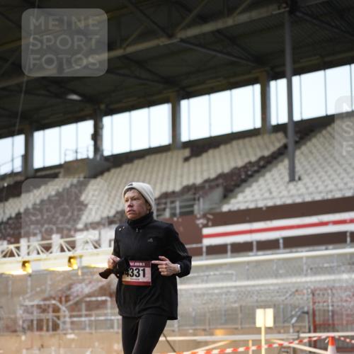 07.12.2025 - St. Pauli X-Mass-Run No. 15 Patografie http://msf.ph/oto/9380844 07.12.2025 10:18:54 Ziel 721, 1034, 2152, 3455, 3724, 3975, 3976, 4330, 4331, 4475, 4498 meine-sportfotos.de