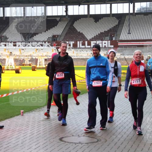 07.12.2025 - St. Pauli X-Mass-Run No. 15 Luisa Fischer http://msf.ph/oto/9380909 07.12.2025 10:43:03 Ziel 4622, 2261, 2157, 2621, 4594, 116, 519, 563, 598, 604, 625, 1272, 1358, 1434, 1438, 1758, 2012, 2013, 2061, 2155, 2157, 2261, 2621, 2622, 2722, 2931, 3042, 3399, 4045, 4046, 4394, 4441, 4594, 4622, 4857 meine-sportfotos.de