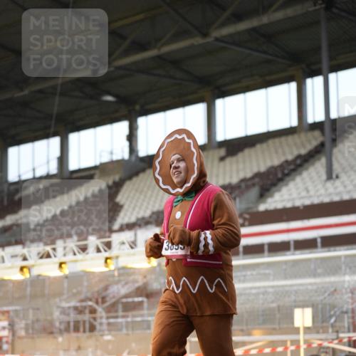 07.12.2025 - St. Pauli X-Mass-Run No. 15 Patografie http://msf.ph/oto/9381063 07.12.2025 10:19:51 Ziel 2238, 3893 meine-sportfotos.de