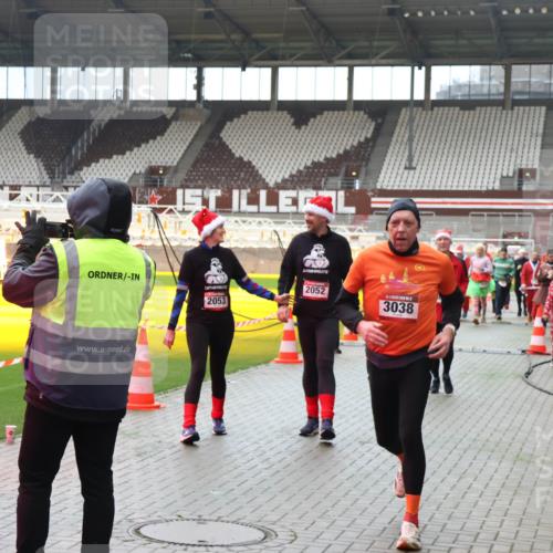 07.12.2025 - St. Pauli X-Mass-Run No. 15 Luisa Fischer http://msf.ph/oto/9381075 07.12.2025 10:43:47 Ziel 5, 57, 2053, 2052, 3038, 74, 84, 296, 559, 706, 1053, 1301, 1616, 1814, 1936, 2052, 2053, 2336, 2337, 2459, 2487, 2647, 2724, 2726, 2761, 2762, 2802, 2901, 3022, 3038, 3226, 3237, 3381, 4104, 4161, 4621 meine-sportfotos.de