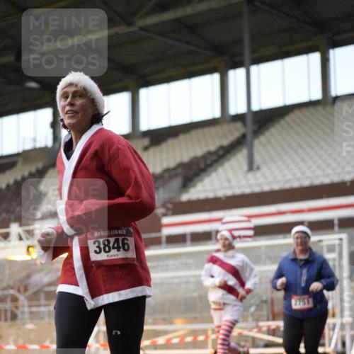 07.12.2025 - St. Pauli X-Mass-Run No. 15 Patografie http://msf.ph/oto/9381107 07.12.2025 10:19:58 Ziel 1364, 1553, 1903, 2238, 2751, 3846, 3871, 3893, 4042, 4071 meine-sportfotos.de