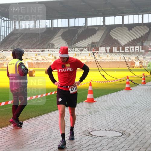 07.12.2025 - St. Pauli X-Mass-Run No. 15 Luisa Fischer http://msf.ph/oto/9381108 07.12.2025 10:10:01 Ziel 4113, 800, 1172, 800, 881, 896, 899, 960, 989, 1026, 1172, 1191, 1243, 1248, 1256, 1257, 1718, 3493, 3756, 4113, 4666 meine-sportfotos.de