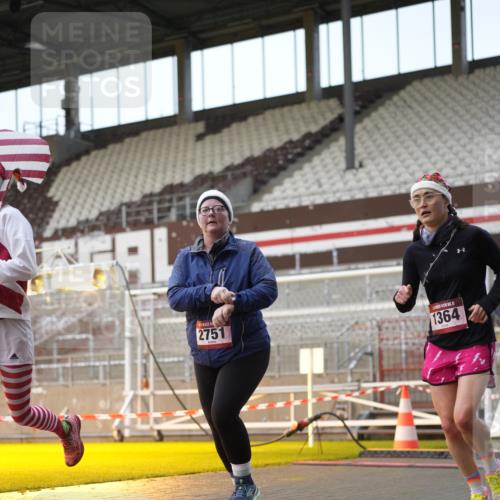 07.12.2025 - St. Pauli X-Mass-Run No. 15 Patografie http://msf.ph/oto/9381120 07.12.2025 10:19:59 Ziel 1364, 1553, 1903, 2238, 2751, 3846, 3871, 3893, 4042, 4071 meine-sportfotos.de