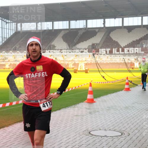 07.12.2025 - St. Pauli X-Mass-Run No. 15 Luisa Fischer http://msf.ph/oto/9381137 07.12.2025 10:10:03 Ziel 4113, 1172, 800, 881, 896, 899, 960, 989, 1026, 1172, 1191, 1243, 1248, 1256, 1257, 1678, 1718, 2502, 2504, 2560, 3493, 3756, 4666 meine-sportfotos.de
