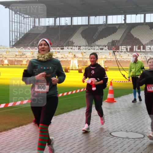 07.12.2025 - St. Pauli X-Mass-Run No. 15 Luisa Fischer http://msf.ph/oto/9381146 07.12.2025 10:10:08 Ziel 800, 1172, 800, 881, 896, 899, 960, 989, 1026, 1172, 1191, 1243, 1248, 1256, 1257, 1678, 1718, 2502, 2504, 2560, 3245, 3246, 3410, 3411, 3493, 3756 meine-sportfotos.de