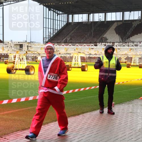07.12.2025 - St. Pauli X-Mass-Run No. 15 Luisa Fischer http://msf.ph/oto/9381167 07.12.2025 10:44:06 Ziel 5, 2726, 6709, 74, 84, 559, 706, 1053, 1616, 1913, 2459, 2487, 2499, 2647, 2724, 2726, 2761, 2762, 2767, 2950, 2955, 3022, 3038, 3100, 3226, 3237, 4095, 4096, 4104, 4254, 4255 meine-sportfotos.de