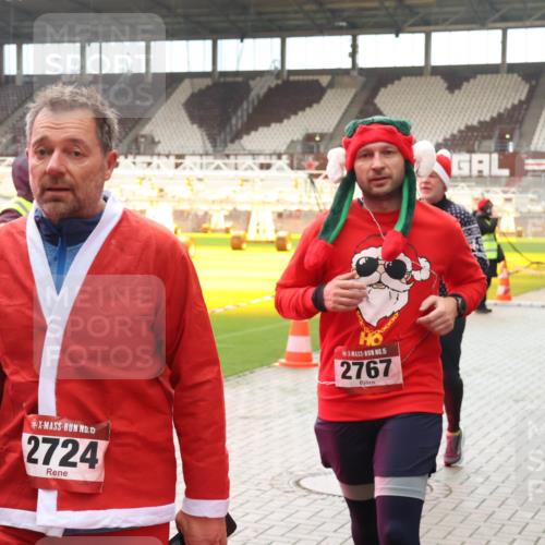 07.12.2025 - St. Pauli X-Mass-Run No. 15 Luisa Fischer http://msf.ph/oto/9381187 07.12.2025 10:44:09 Ziel 15, 2724, 15, 2767, 32, 74, 84, 179, 559, 706, 1053, 1616, 1913, 2459, 2487, 2499, 2647, 2724, 2726, 2767, 2950, 2955, 3022, 3038, 3100, 3226, 3237, 4095, 4096, 4104, 4254, 4255 meine-sportfotos.de