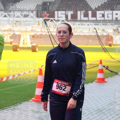 07.12.2025 - St. Pauli X-Mass-Run No. 15 Luisa Fischer http://msf.ph/oto/9381305 07.12.2025 10:10:56 Ziel 3671, 15, 962, 57, 550, 962, 964, 1399, 1571, 1732, 1768, 2083, 2087, 4358, 4507, 4885 meine-sportfotos.de