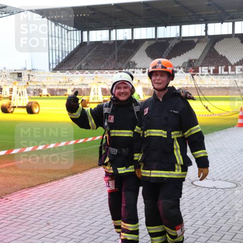 07.12.2025 - St. Pauli X-Mass-Run No. 15 Luisa Fischer http://msf.ph/oto/9381337 07.12.2025 10:45:05 Ziel 86, 220, 571, 1051, 1059, 1060, 1089, 1421, 1947, 1948, 2058, 2321, 2325, 2357, 2359, 3132, 4876 meine-sportfotos.de