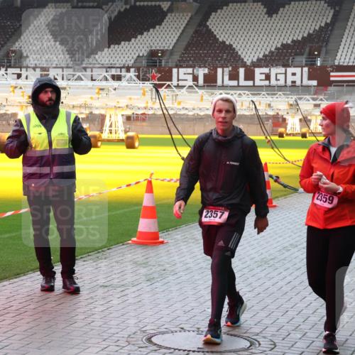 07.12.2025 - St. Pauli X-Mass-Run No. 15 Luisa Fischer http://msf.ph/oto/9381381 07.12.2025 10:45:23 Ziel 6709, 2357, 2359, 86, 631, 636, 791, 793, 1245, 1415, 1419, 1546, 2058, 2086, 2158, 2321, 2325, 2524, 2525, 3132, 3350, 4876 meine-sportfotos.de