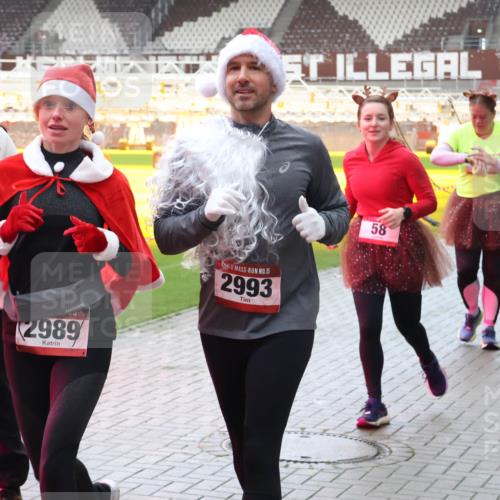 07.12.2025 - St. Pauli X-Mass-Run No. 15 Luisa Fischer http://msf.ph/oto/9381871 07.12.2025 10:47:15 Ziel 2989, 15, 2993, 58, 248, 58, 81, 221, 231, 479, 485, 639, 641, 821, 823, 824, 921, 1040, 1043, 1242, 1359, 1362, 1747, 1750, 1872, 1875, 2092, 2115, 2303, 2306, 2488, 2536, 2957, 2960, 2965, 2989, 2993, 2998, 3001, 3029, 3123, 4593 meine-sportfotos.de