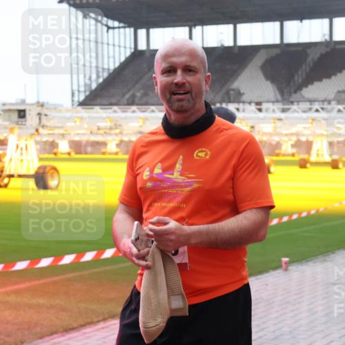 07.12.2025 - St. Pauli X-Mass-Run No. 15 Luisa Fischer http://msf.ph/oto/9381873 07.12.2025 11:19:49 Ziel 7, 295, 302, 367, 373, 797, 1336, 1343, 1563, 1617, 2062, 2064, 2067, 2597, 2788, 3205 meine-sportfotos.de