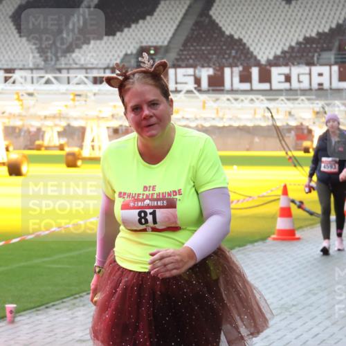 07.12.2025 - St. Pauli X-Mass-Run No. 15 Luisa Fischer http://msf.ph/oto/9381892 07.12.2025 10:47:18 Ziel 15, 81, 4593, 4237, 58, 81, 221, 231, 479, 485, 639, 641, 821, 823, 824, 921, 1043, 1171, 1242, 1359, 1362, 1747, 1750, 1872, 1875, 2092, 2115, 2488, 2536, 2957, 2965, 2989, 2993, 2998, 3001, 3029, 3123, 3344, 4593 meine-sportfotos.de