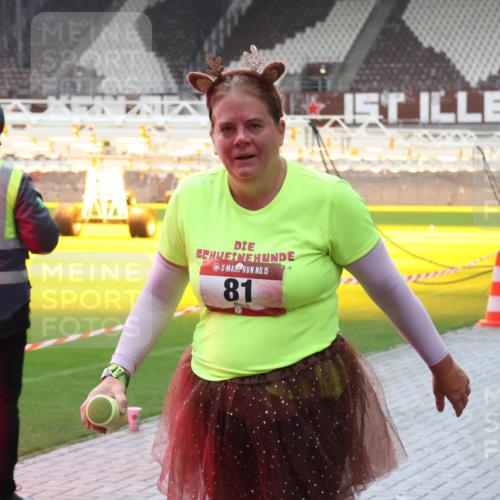 07.12.2025 - St. Pauli X-Mass-Run No. 15 Luisa Fischer http://msf.ph/oto/9381893 07.12.2025 10:47:19 Ziel 15, 81, 4593, 58, 81, 221, 231, 479, 485, 639, 641, 821, 823, 824, 921, 1171, 1242, 1359, 1362, 1747, 1750, 1819, 1872, 1875, 2092, 2115, 2488, 2536, 2957, 2965, 2989, 2993, 2998, 3001, 3029, 3123, 3344, 4593 meine-sportfotos.de