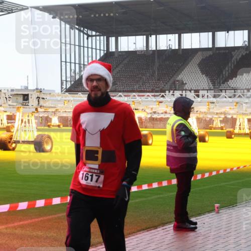 07.12.2025 - St. Pauli X-Mass-Run No. 15 Luisa Fischer http://msf.ph/oto/9381897 07.12.2025 11:20:04 Ziel 15, 1617, 295, 302, 367, 373, 797, 1336, 1343, 1563, 2062, 2217, 2581, 2597, 2771, 2788, 3075, 3160, 3205, 3822, 3823 meine-sportfotos.de